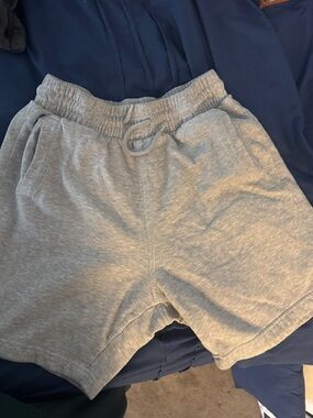 H&M Light Gray mens Drawstring Sweat Shorts